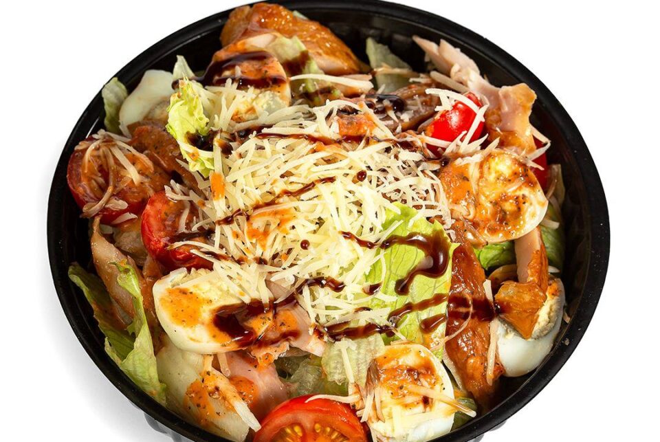 Салат з копченою куркою