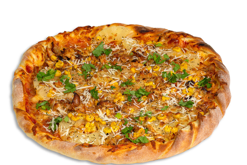 Піца курка та ананас